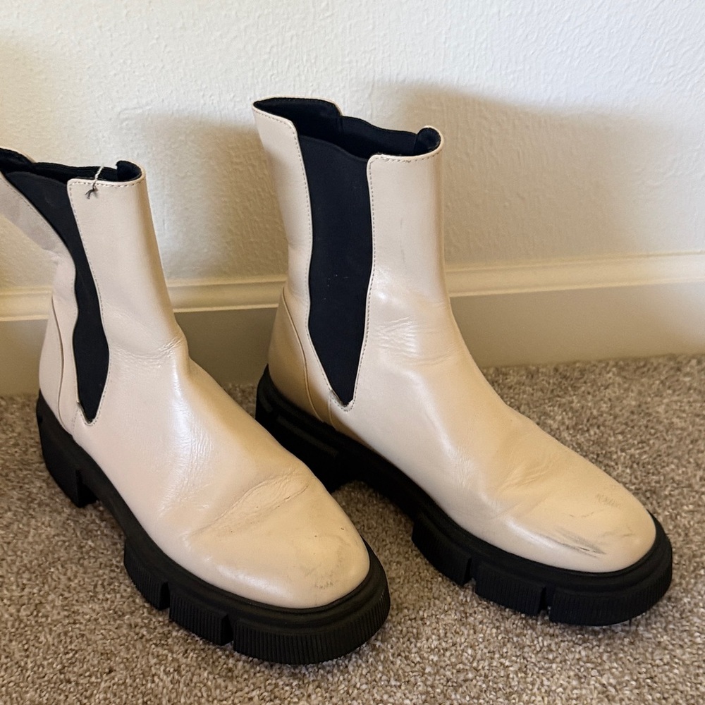 Zara Cream and Black Chelsea Lug-Sole Ankle Boots